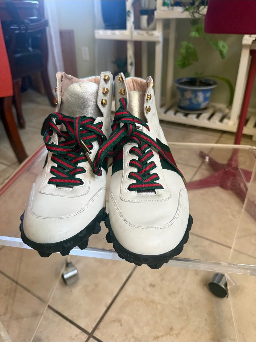 Gucci white leather high-top sneakers - no box
